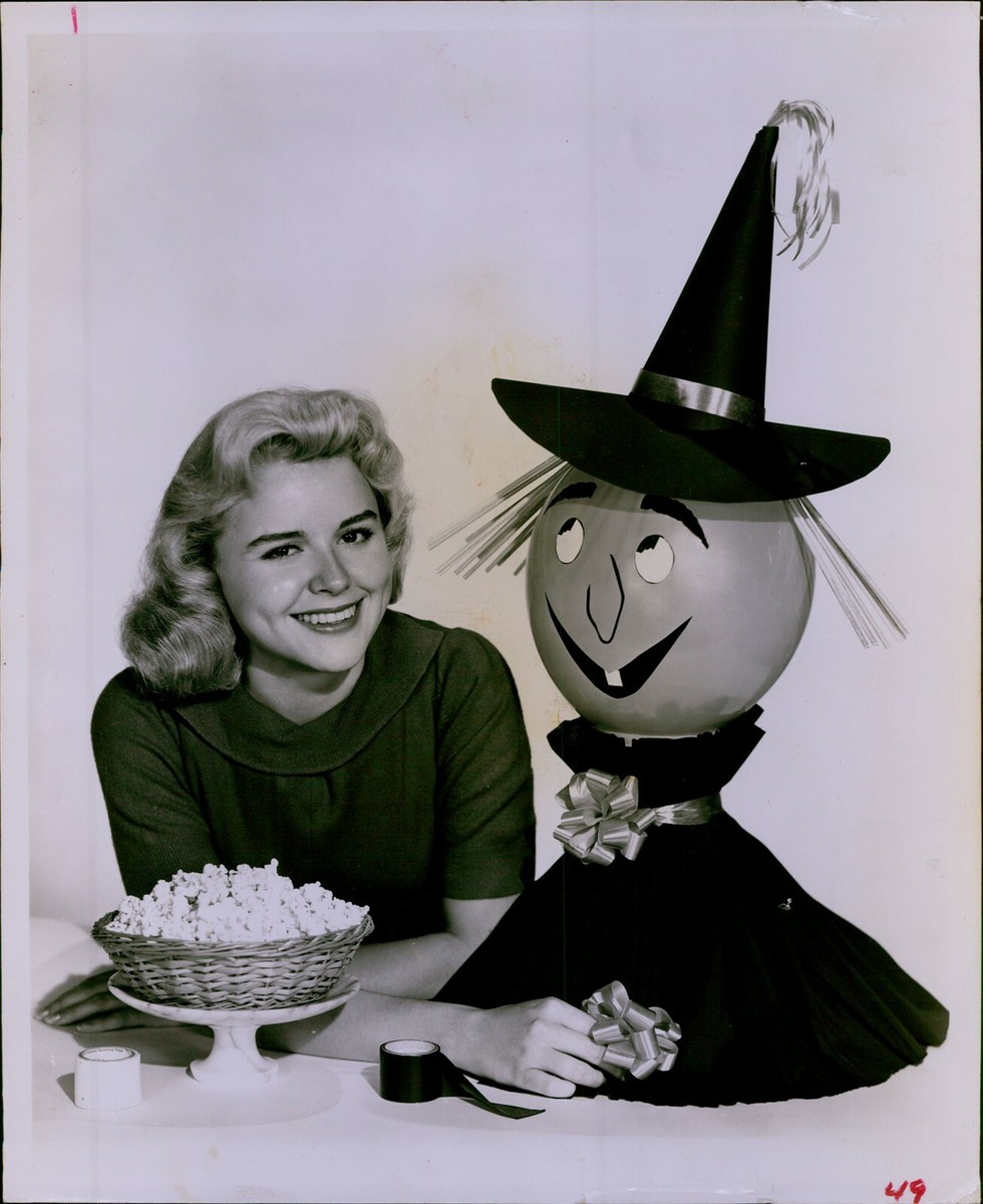 Valery Madelyn Halloween Garland EG1209-0042