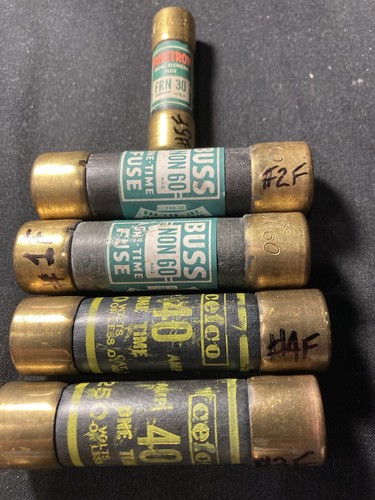 Assorted Glass & Barrel Fuses, 15A, 20A 30A 120V, 30A 40A 60A 250V, All Tested. - Picture 6 of 24