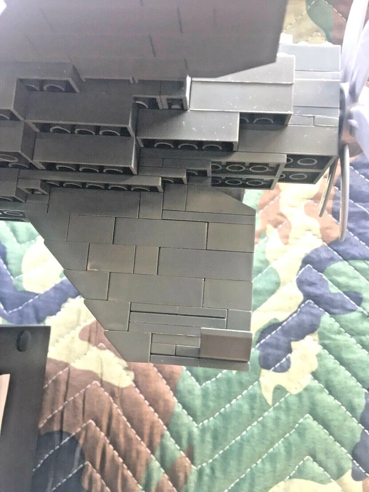 Vintage Mega Bloks Pro Builder Sea Wolf submarine #9775: Lower Rudder Assembly - Image 2 of 4