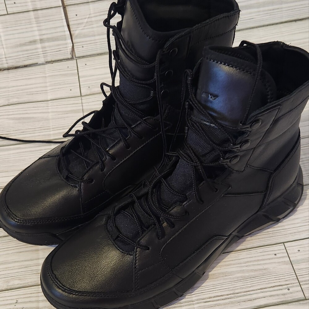 NWOT Oakley Men's Leather Coyote Black Boots Size 11 | eBay NWOT Oakley Men's Leather Coyote Black Boots Size 11 | eBay