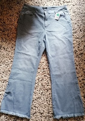 *Laura Torelli Collection* Modische Sommerjeans Gr. M NEU