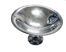 * Vintage Oneida Silverplate Raised Pedestal Bowl, 7 1/2”D  X 4 1/2”H