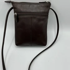 ILI New York Toronto 100% full Grain (genuine)  Brown Leather Crossbody Bag NWOT