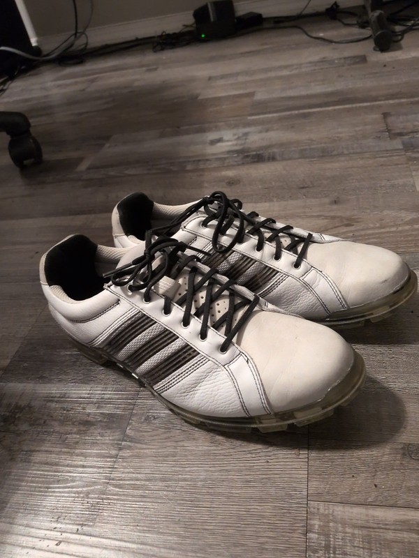 ADIDAS Adicross Tour Golf  WD Cleats Men’s 9.5 Shoes White black Good Condition