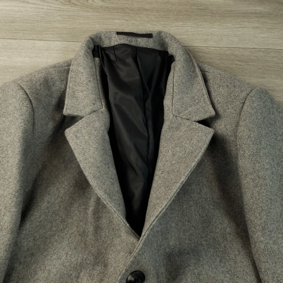 H&M Overcoat Men's 44R Gray Wool Button Up Pockets Three Button Single Vented - Image 2 of 4