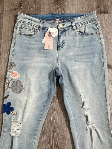 NWT Philosophy Jeans Women’s 8 Light Wash Blue Denim 30x30” Embroidered Floral - Afbeelding 4 van 24