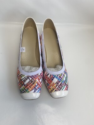 neu Slipper Keilabsatz Schuhe Soft Walk Gr. 40 (6,5-7) weit weiß bunt bedruckt