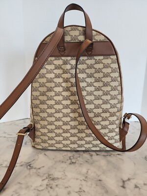 MICHAEL KORS Abbey Large BACKPACK MK Signature Jacquard Logo  display picture 1