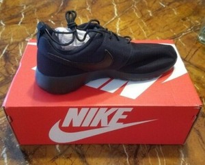 nike roshe one girls