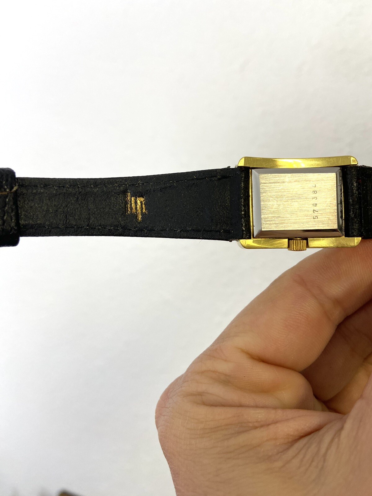 automatic lip watch - image 11