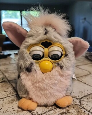 Furby 電子ぬいぐるみ グレーと白　新品未開封品　廃盤品 Vintage 1998 Furby 70-800 Grey White Belly Pink Ears Blue Eyes