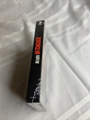 Alfred Hitchcock: The Master of the Macabre (DVD, 2011, 3-Disc Set) Sealed - Picture 3 of 4