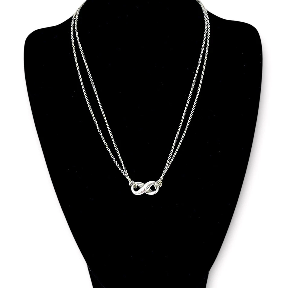 Auténtico Collar Tiffany & Co. - Collar Infinito Doble Cadena Foto 2 de 4