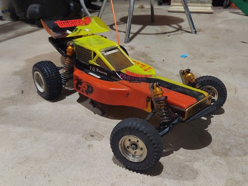 Vintage Team Associated RC10 Gold Pan