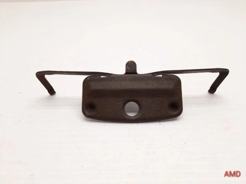 BMW 335xi 335i N55 N54 E90 E92 2010 pastillas de freno delanteras clip de resorte 34116757253 Foto 2 de 3