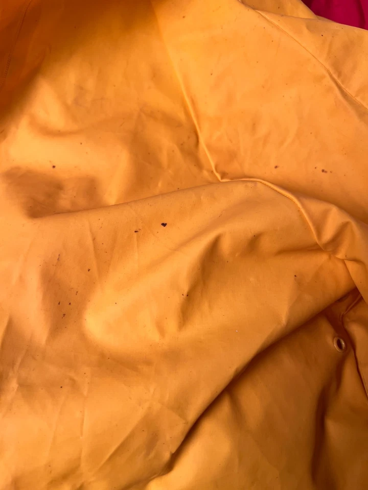 传统黄色雨衣 - 重型 — 第 4/4 张图片