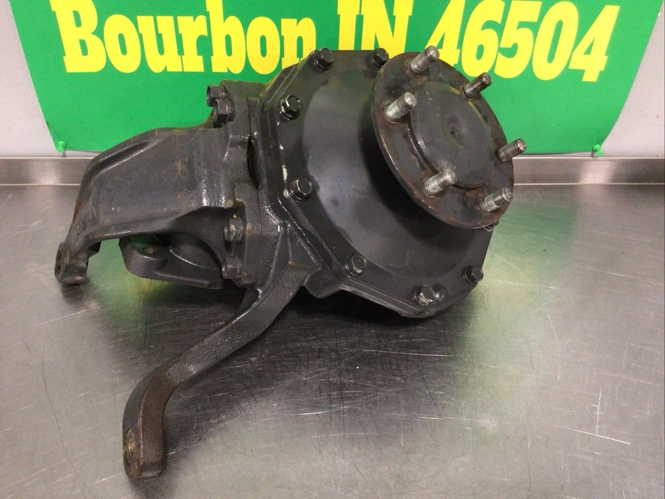 Husillo de buje delantero izquierdo Kubota B3200 LH Foto 3 de 4