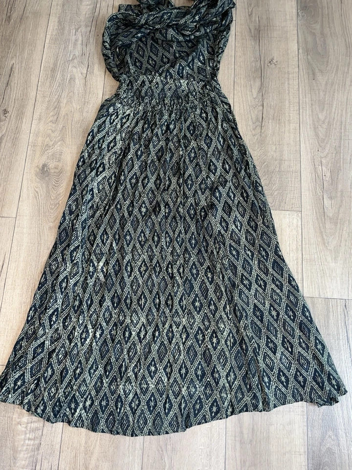 Noa Noa 长款 Maxi 印花连衣裙,裹身上衣绿色和黑色人造丝中号 DD118 — 第 3/4 张图片