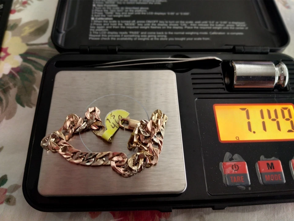 8 Tricolor 10k Gold Bracelet 7.15 Grams 1/4 Inch Wide 6mm Wide - Image 3 of 3