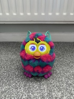 Hasbro Furby Boom 2012 interaktives Haustierspielzeug türkis rosa Zuckerwatte getestet