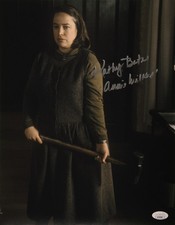 Kathy Bates Signed 11x14 Misery Annie Wilkes "Annie Wilkes" sledge holding JSA