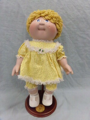 Cabbage Patch Doll Original Appalachian Artworks Porcelain Yellow Outfit 2006