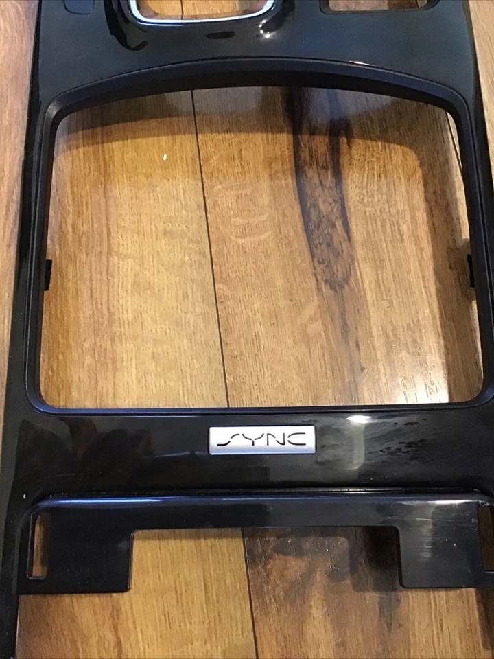 2013 2014 2015 2016 LINCOLN MKS SHIFT PANEL OEM DA5Z-54045A76-AA - Image 4 of 4