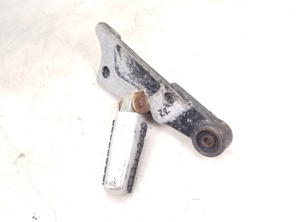 Yamaha Vmax VMX1200 1985-2007 reposapiés trasero derecho pasajero reposapiés y montaje Foto 4 de 4