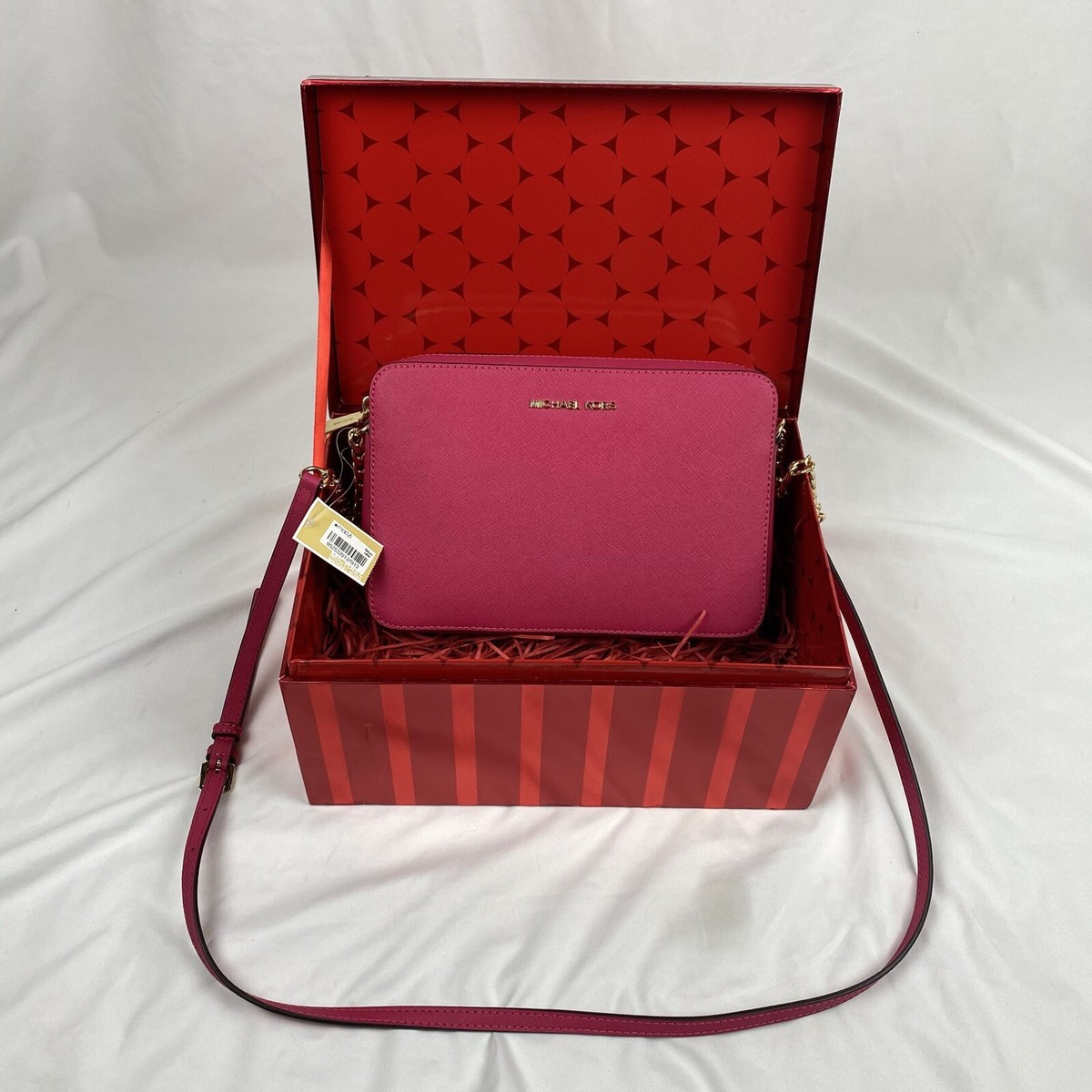 Michael Kors Jet Set 32S4GTVC3L Crossbody Bag, Large - Black | eBay Michael Kors Jet Set 32S4GTVC3L Crossbody Bag, Large - Black | eBay
