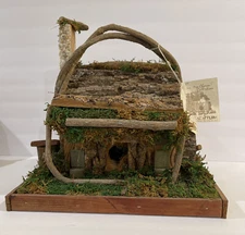 Craftline: The Country Charm Collection Indoor Mountain Crafted Bird House