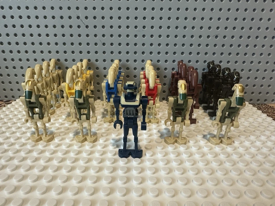LEGO Moc Custom (29) Droid Army Lot Star Wars - Image 2 of 2