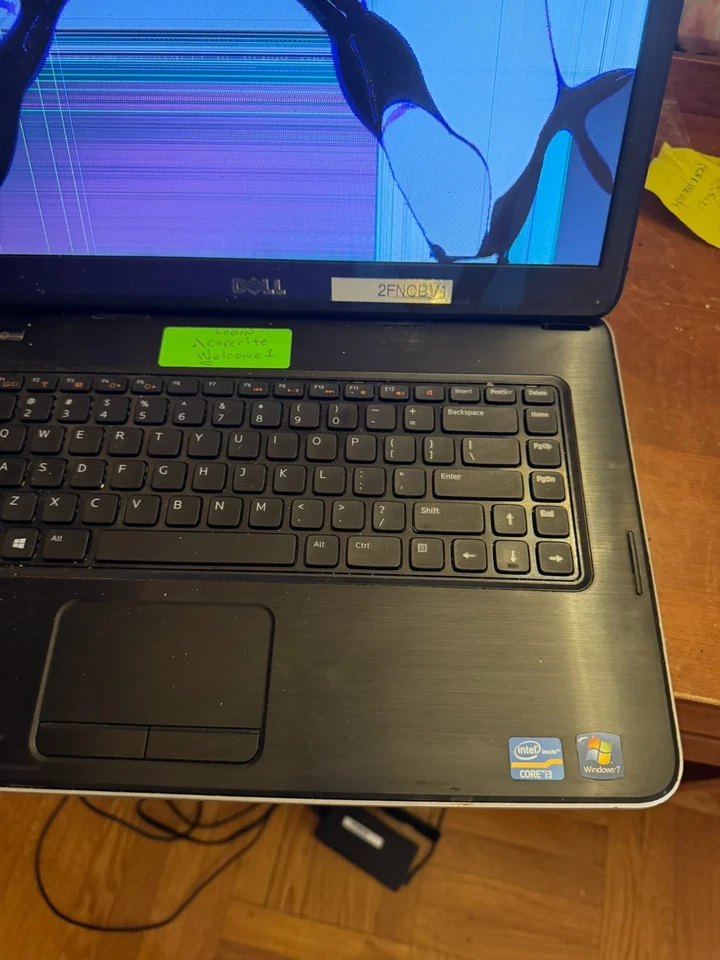 Dell Vostro 2520 – 2ª Geração i3 – 2GB de RAM – Tela Quebrada – Sem HDD/OS – Peças/Representação - Imagem 3 de 4