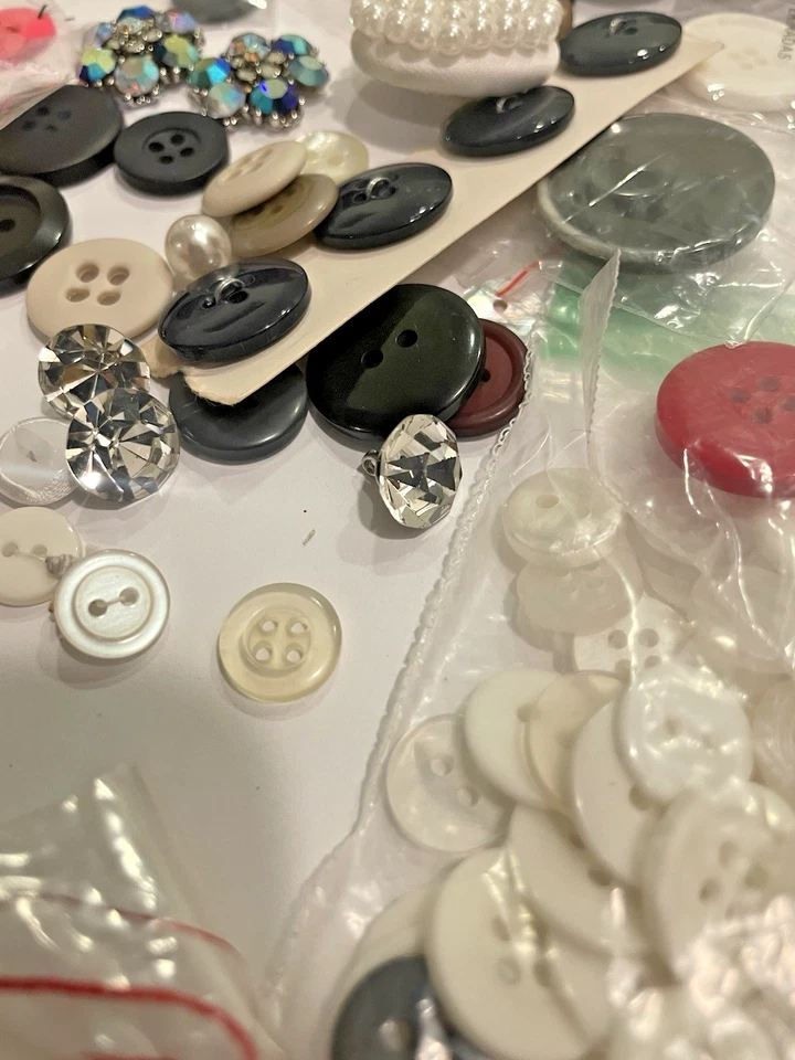 Buttons Vintage and New Button Lot All Sizes and Colors - Image 3 of 4