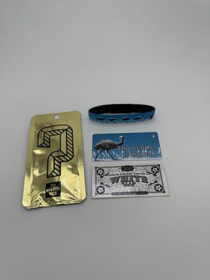 ZOX The Feeling is Mutual White Star Interactive Bracelet Size M Mystery Goldie