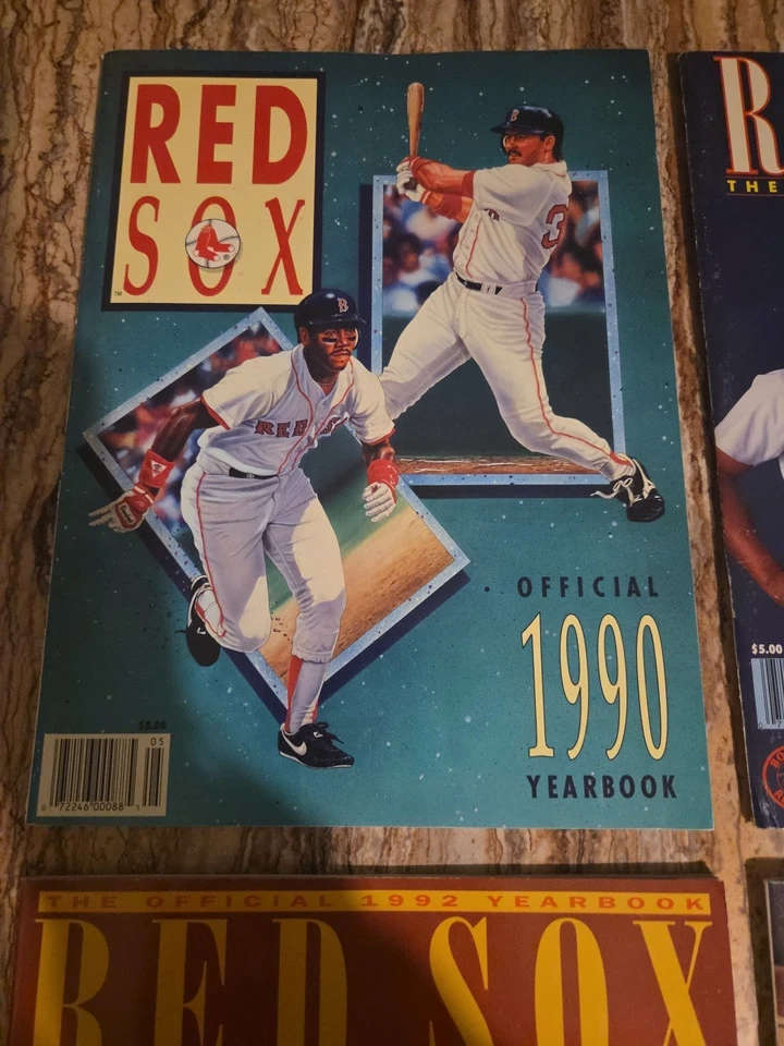 1990~1993/Lot Of 4-BOSTON RED SOX OFFICIAL YEARBOOK Roger Clemens COVER/NM COND - Image 3 of 4