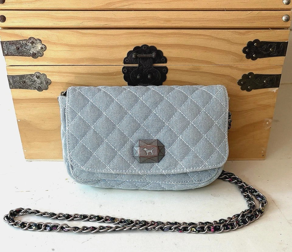 Bolso Bandolera Victorias Secret Y2K Raro "Rosa" Denim Acolchado Mini Baguette Floral Foto 4 de 4