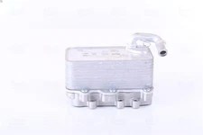 Oil radiator, engine oil NISSENS 91100 for Audi Q7 (4LB) 3 2007-2015