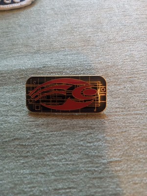 Star Trek TNG Borg Banner Pin Next Generation Vintage 1988.   H-10E4