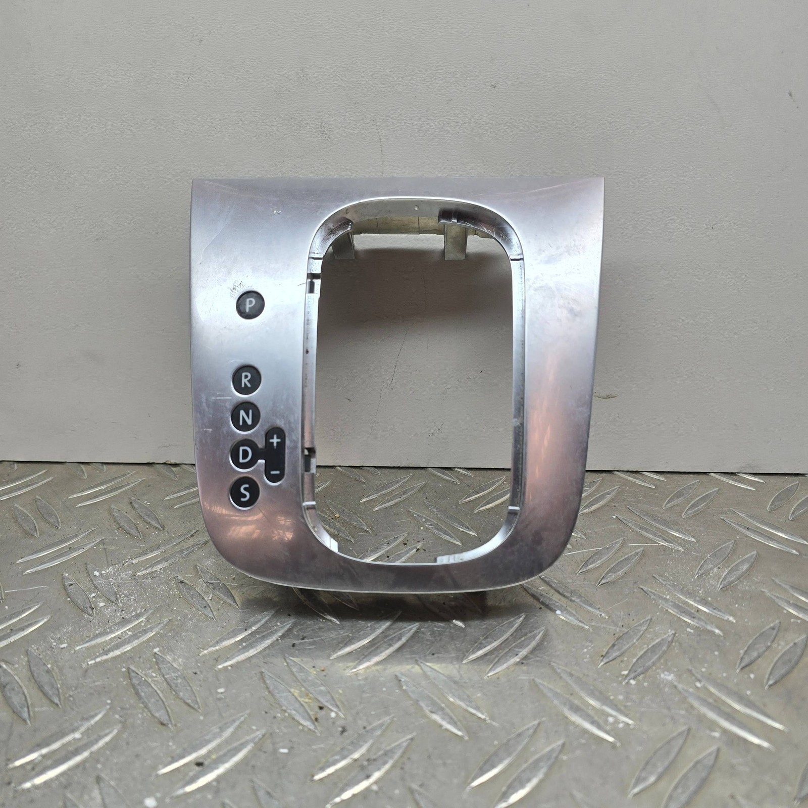 Volkswagen Golf V 2007 Verkleidung Schalthebel (Kunststoff) 5C7713203B RVP21437
