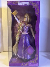 NIB Disney Store Tangled Singing Rapunzel 17” Doll Lantern/Hair Light Up Sealed