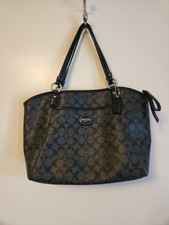 Coach Peyton Pocket Tote F19816 Black, Signature C