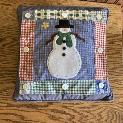 Homemade Holiday Themed Pillow-change Out With 4 Different Seasons! Super Cute!