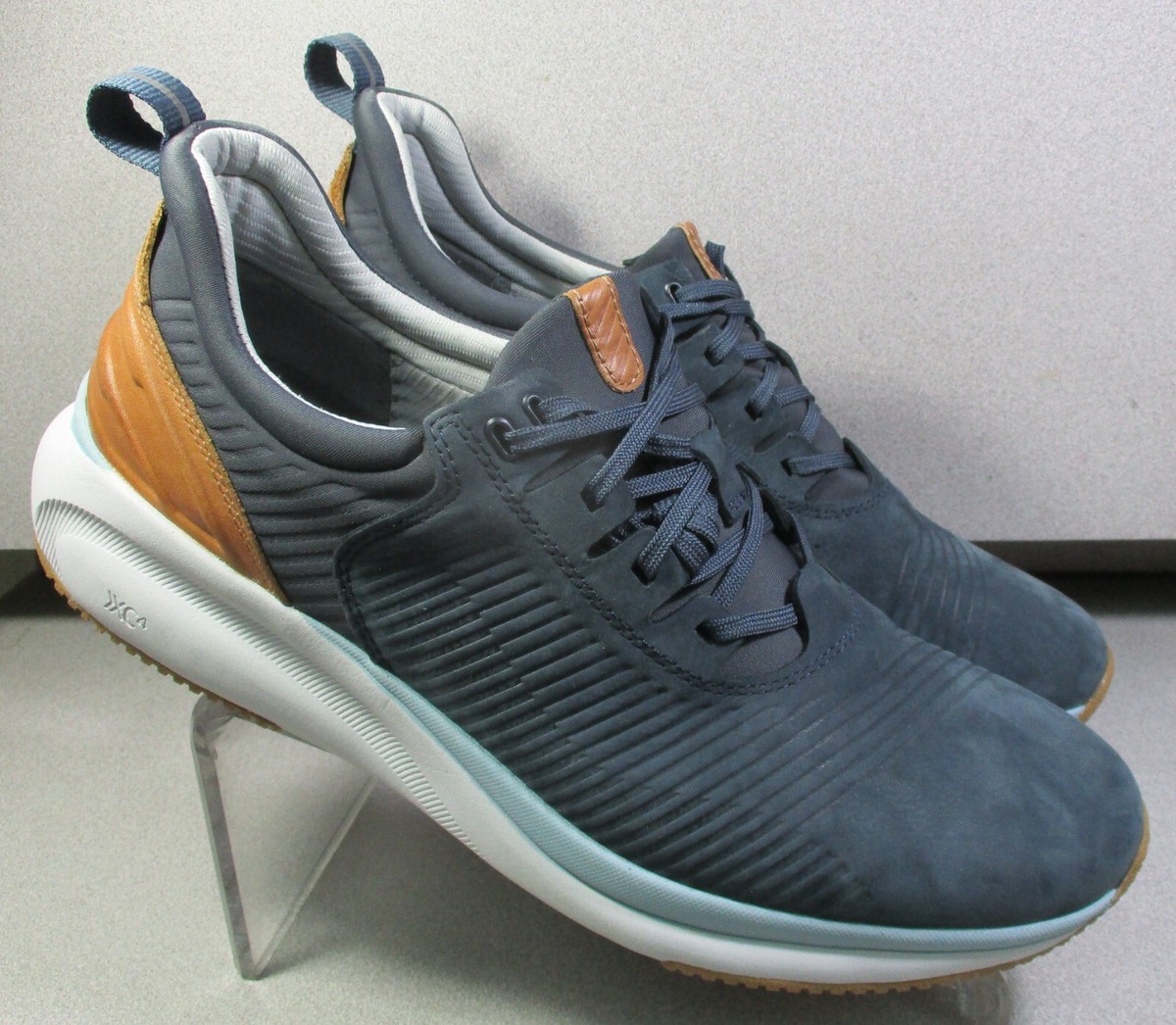 256589 MS50 TR1-LUXE MEN SHOE 12 M NAVY NUBUCK SNEAKER BY JOHNSTON