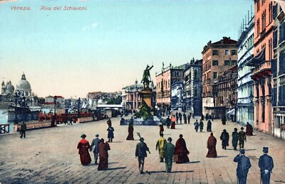 Venezia Riva Del Schiavoni Italy courtyard square Divided Back Vintage Postcard