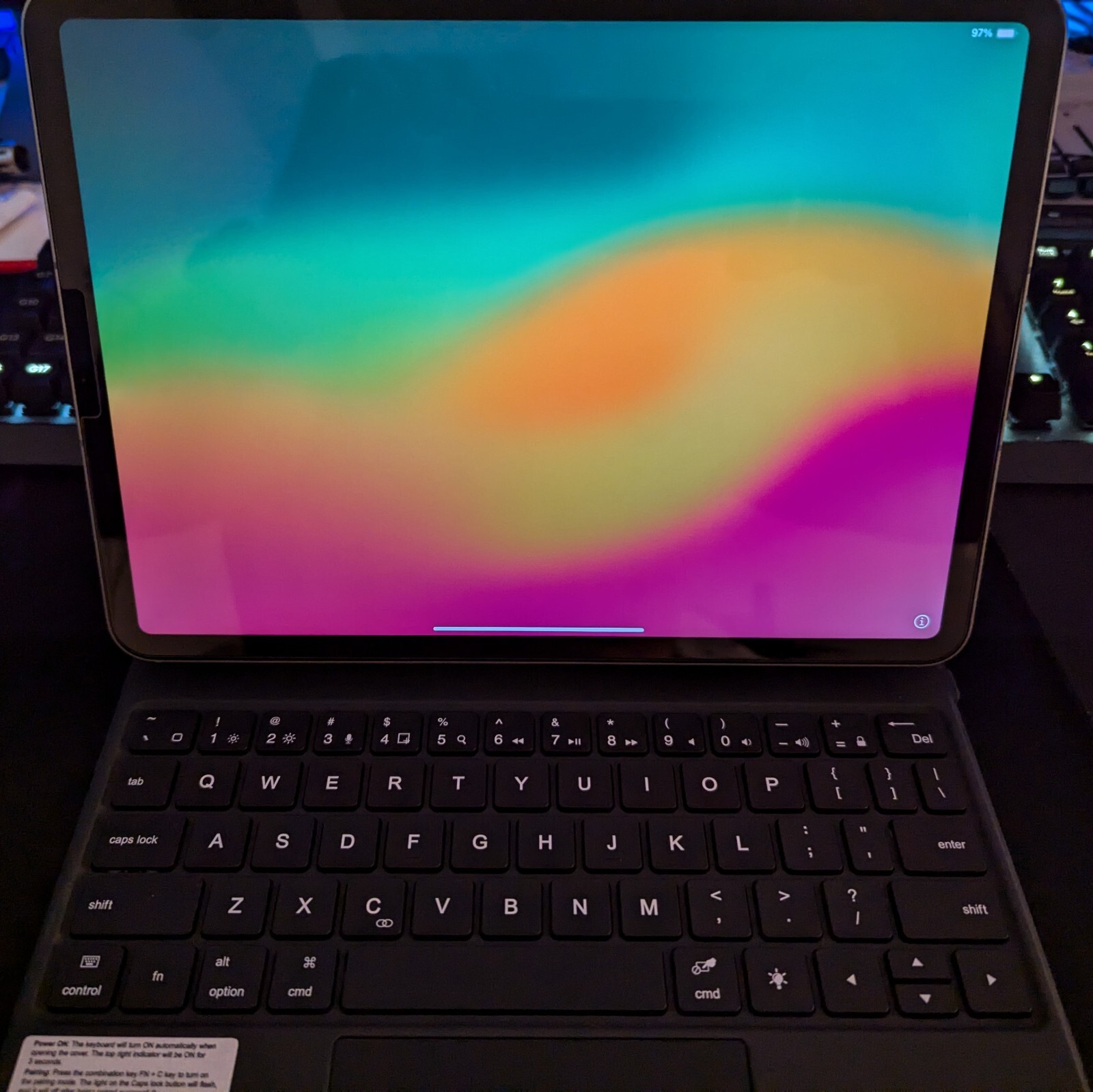iPad Pro 11 4th Gen(2022) 256GB WiFi+5G Verizon Space Gray, Keyboard Case Bundle-image