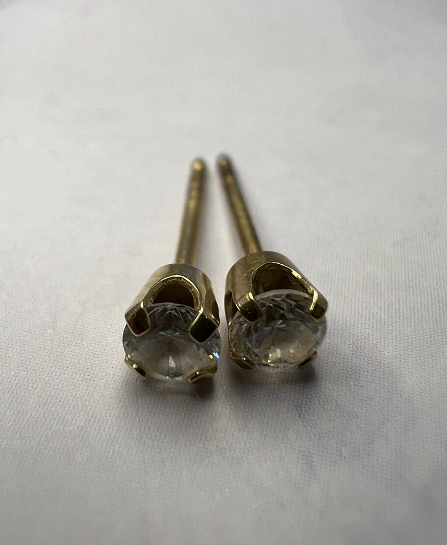 Classic cheap studex earrings