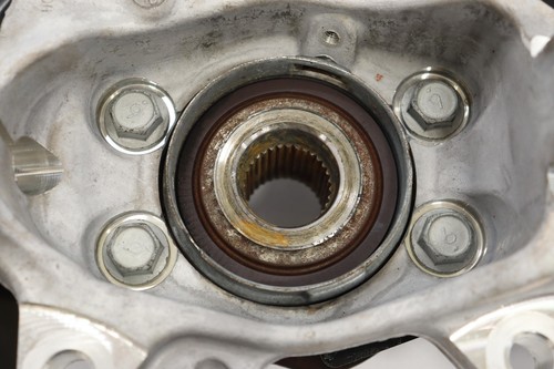 Nissan Pathfinder 2013-2020 eje delantero izquierdo nudillo y buje OEM - Imagen 9 de 10