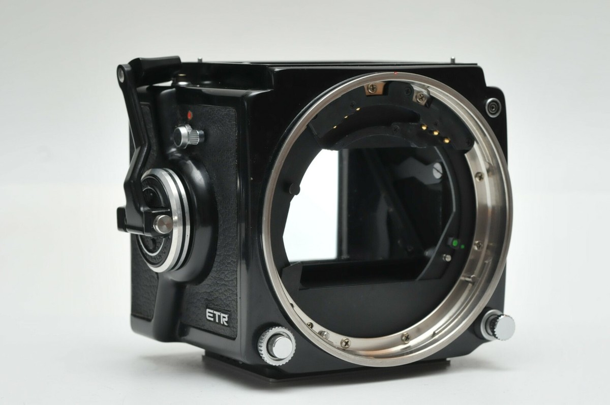 Zenza Bronica ETR Medium Size Camera body only with focus screen