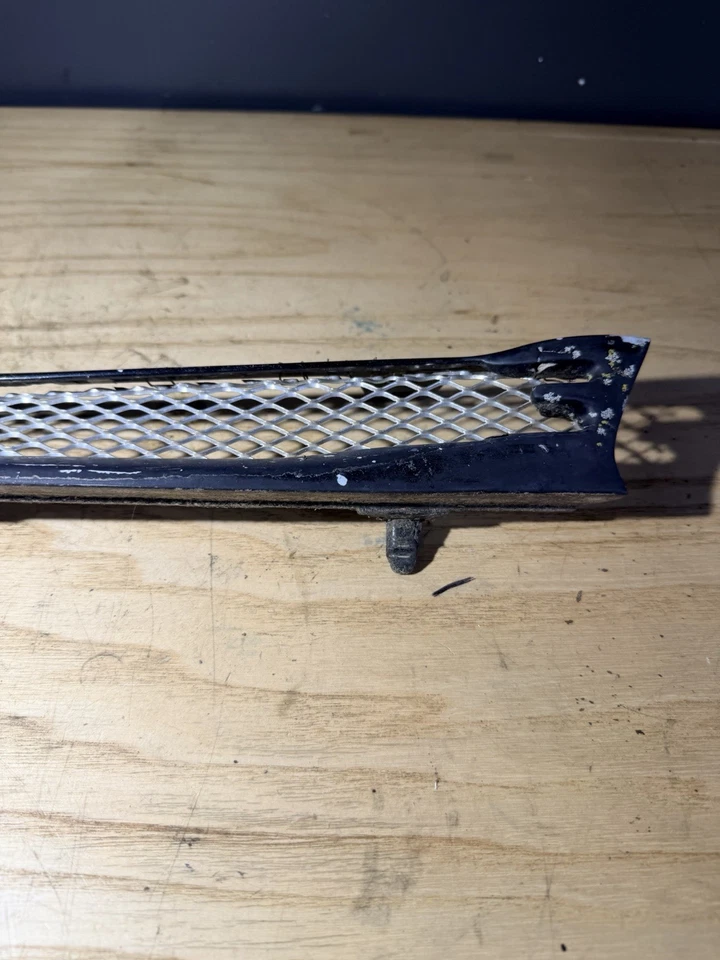 Parrilla delantera Zenki 95-96 Nissan 240sx S14 OEM - ¡SIN PESTAÑAS ROTAS! Foto 4 de 4