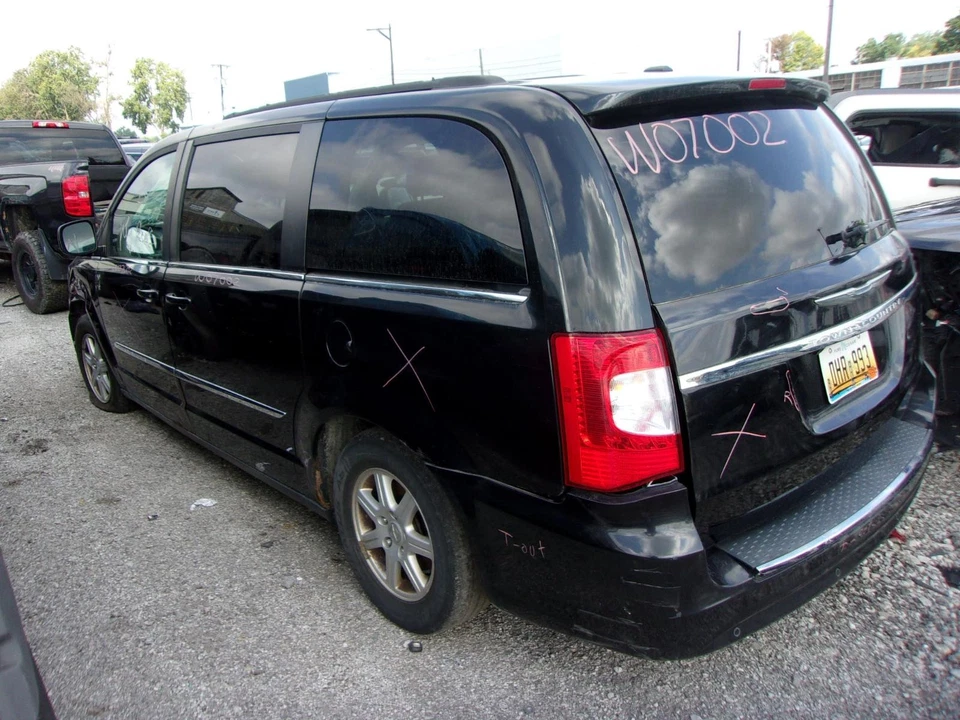 二手点火开关 适合:2011 年 克莱斯勒 Town & Country Ignition 带远程星星 — 第 4/4 张图片